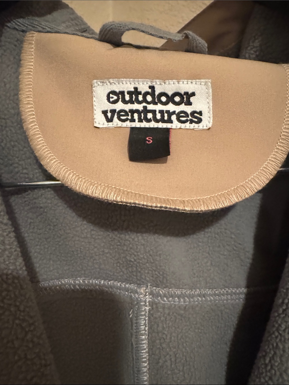 Lightweight Beige Hooded Trench Coat - Casual Everyday Style - Picture 2 of 7